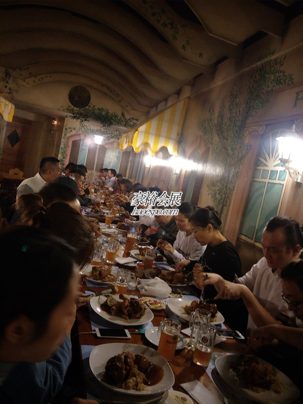 德國豬肘餐
