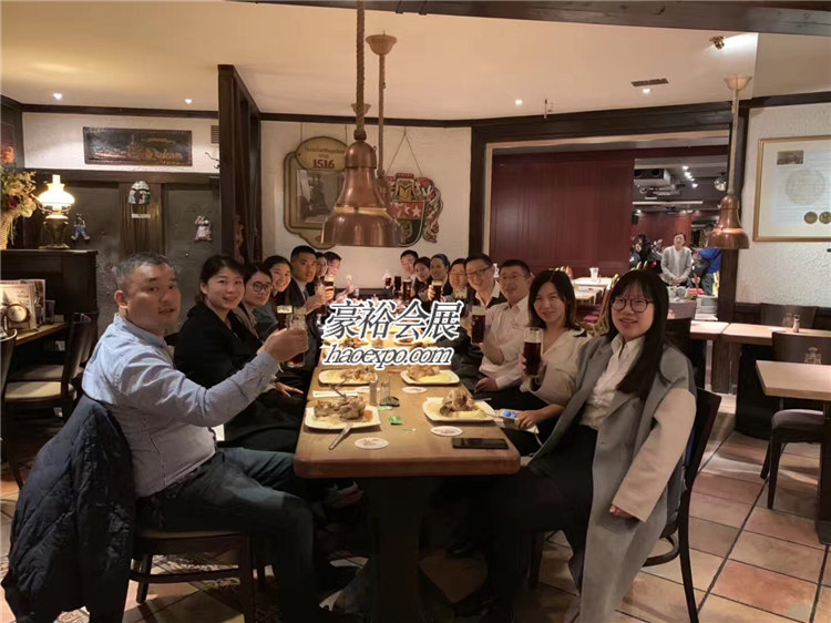 德國豬肘餐