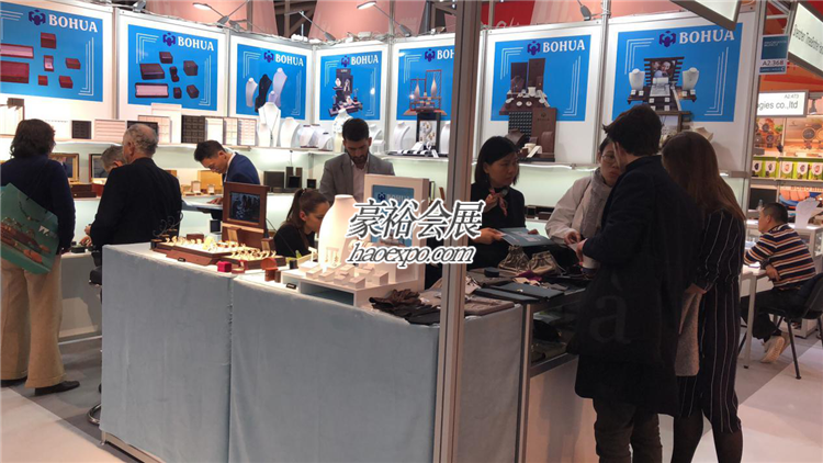 慕尼黑珠寶鐘表展現(xiàn)場(chǎng)情況