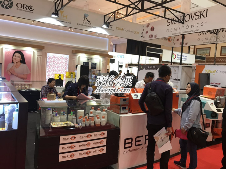 豪裕報道印尼珠寶展展會現場
