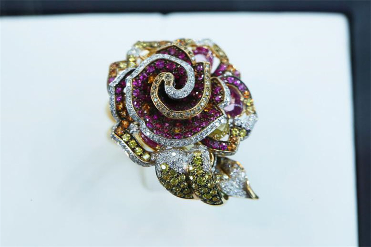 泰國珠寶展設(shè)立中國展團(tuán)及展會(huì)現(xiàn)場(chǎng)